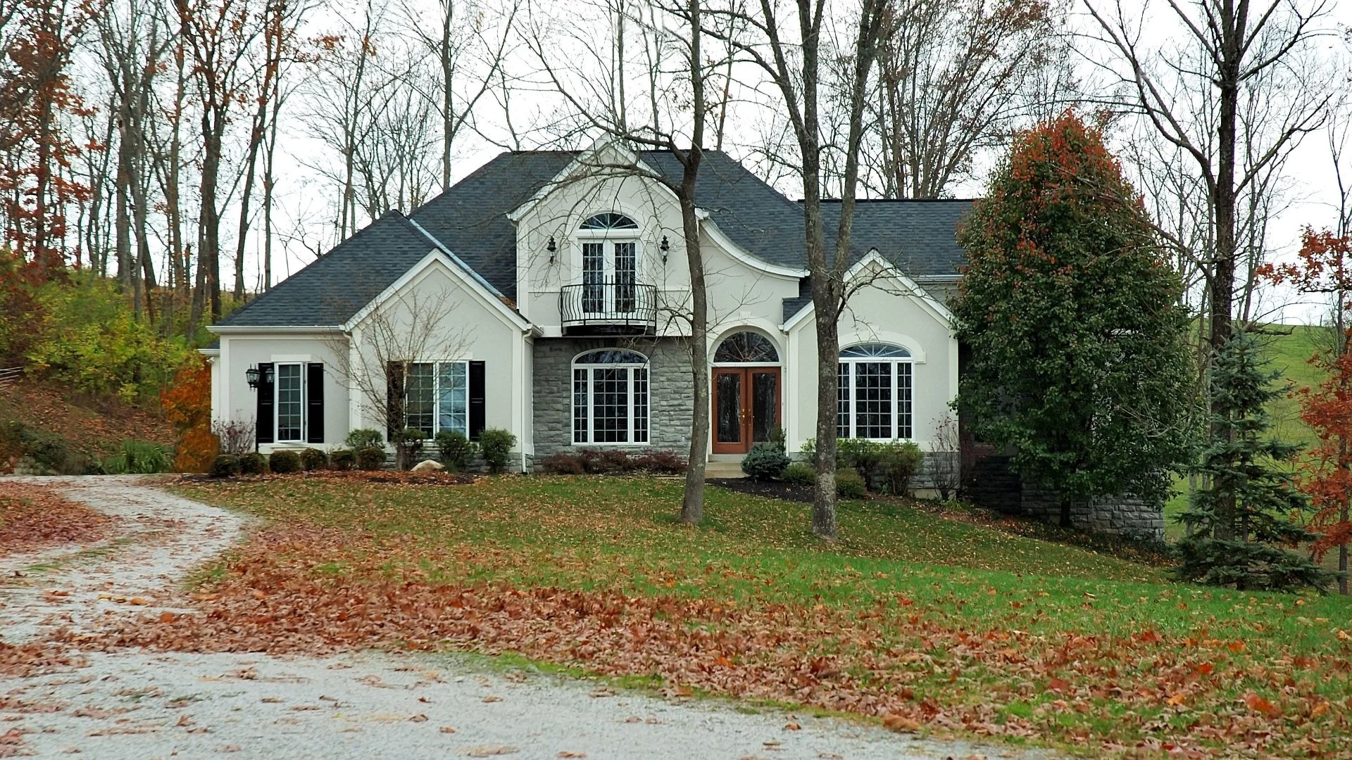 How Opting Out of Leaf Removal This Fall Can Hurt Your Lawn